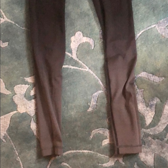 Lulu lemon leggings - Picture 2 of 2